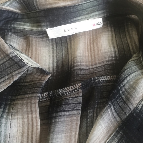 Long sheer patterned tunic. - Picture 2 of 4